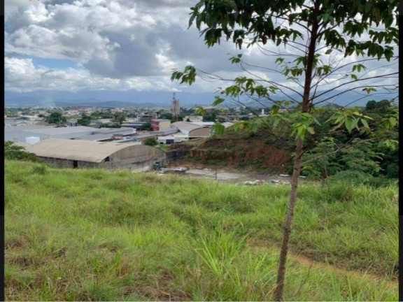 Terreno à Venda, 2.000 m² em Chácaras Rio-petrópolis - Duque De Caxias
