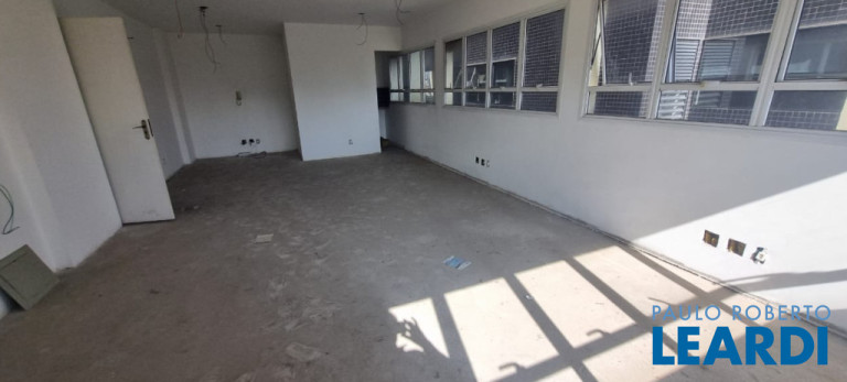Imagem Sala Comercial à Venda, 45 m² em Centro - Santo André Imagem Sala Comercial à Venda, 45 m² em Centro - Santo André