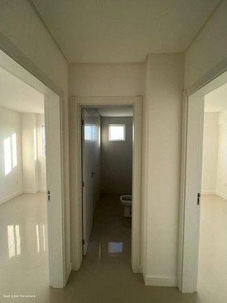 Imagem Imóvel com 3 Quartos à Venda, 92 m² em Meia Praia - Itapema Imagem Imóvel com 3 Quartos à Venda, 92 m² em Meia Praia - Itapema