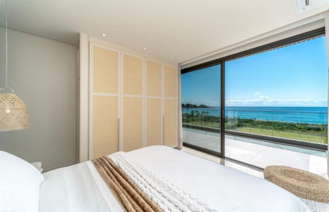 Imagem Casa com 5 Quartos à Venda, 458 m² em Praia Do Estaleiro - Balneário Camboriú