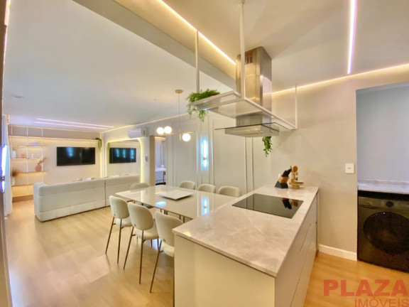 Imagem Apartamento com 2 Quartos à Venda, 83 m² em Centro - Balneário Camboriú