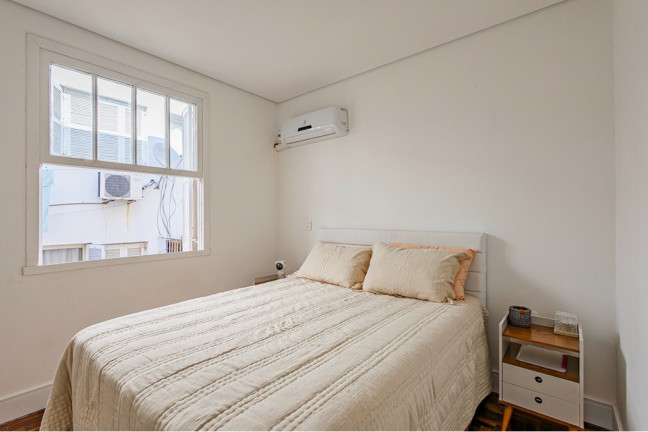 Imagem Apartamento com 2 Quartos à Venda, 76 m² em Petrópolis - Porto Alegre