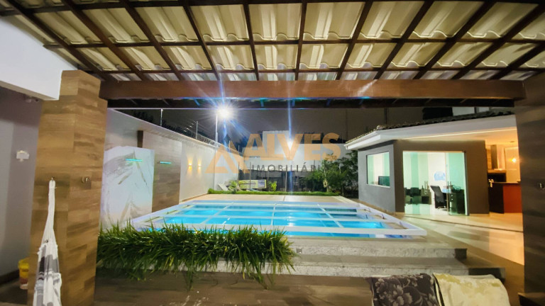 Imagem Casa com 3 Quartos à Venda, 300 m² em Cidade Nova - Feira De Santana