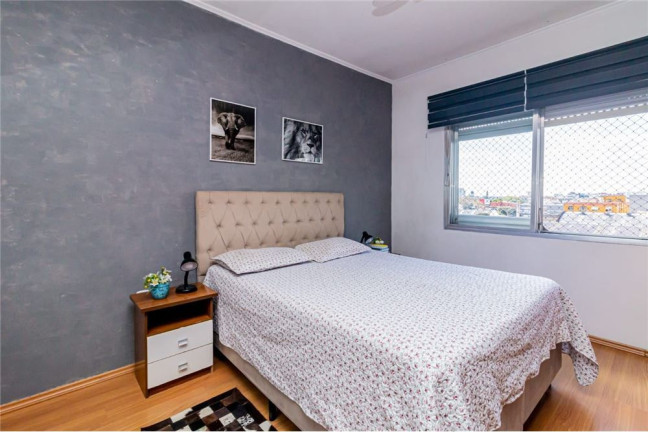 Imagem Imóvel com 3 Quartos à Venda, em São João - Porto Alegre Imagem Imóvel com 3 Quartos à Venda, em São João - Porto Alegre