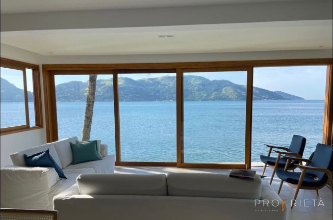 Casa de Condomínio com 5 Quartos à Venda, 2.500 m² em Centro - Mangaratiba