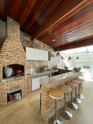 Sobrado com 3 Quartos à Venda, 235 m² em Vila Varela - Poá