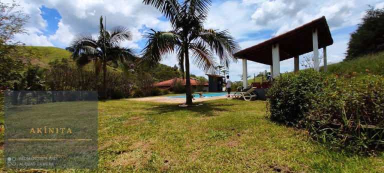 Imagem Casa com 7 Quartos à Venda, 145 m² em José Borba Da Silva - Igaratá
