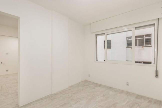 Imagem Imóvel com 1 Quarto à Venda, 39 m² em Centro Histórico - Porto Alegre Imagem Imóvel com 1 Quarto à Venda, 39 m² em Centro Histórico - Porto Alegre