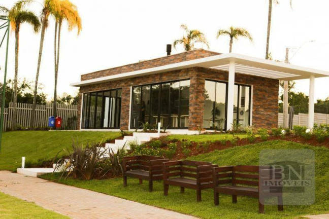 Imagem Casa com 3 Quartos à Venda, 236 m² em Country - Santa Cruz Do Sul Imagem Casa com 3 Quartos à Venda, 236 m² em Country - Santa Cruz Do Sul
