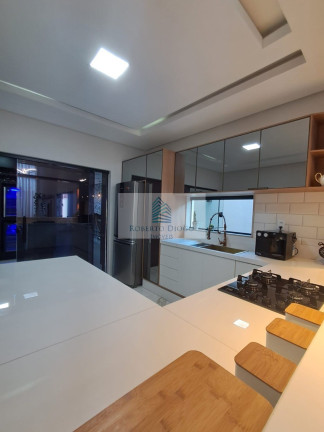 Imagem Casa com 3 Quartos à Venda, 1 m² em Mirante Das Agulhas - Resende Imagem Casa com 3 Quartos à Venda, 1 m² em Mirante Das Agulhas - Resende