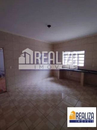 Imagem Casa com 2 Quartos à Venda, 10 m² em Jardim Nenê Gomes - Uberaba Imagem Casa com 2 Quartos à Venda, 10 m² em Jardim Nenê Gomes - Uberaba