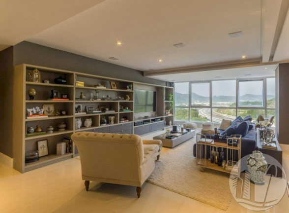 Imagem Apartamento com 4 Quartos à Venda, 191 m² em Centro - Balneário Camboriú