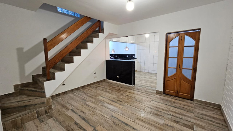 Imagem Casa com 2 Quartos à Venda, 115 m² em Jardim Santo Alberto - Santo André Imagem Casa com 2 Quartos à Venda, 115 m² em Jardim Santo Alberto - Santo André