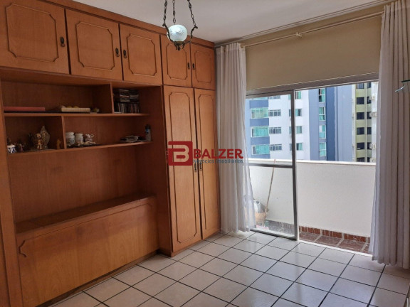 Imagem Apartamento com 3 Quartos à Venda, em Centro - Florianópolis Imagem Apartamento com 3 Quartos à Venda, em Centro - Florianópolis