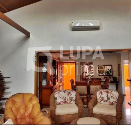 Imagem Casa com 3 Quartos à Venda, 800 m² em Vila Maria - São Paulo Imagem Casa com 3 Quartos à Venda, 800 m² em Vila Maria - São Paulo