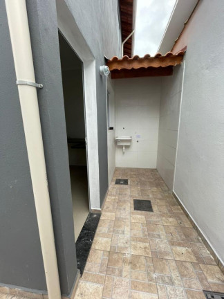 Imagem Casa com 2 Quartos à Venda, 58 m² em Sítio Do Campo - Praia Grande