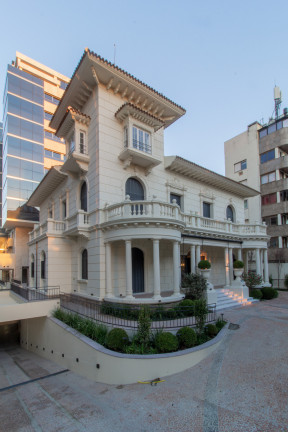 Imagem Imóvel com 3 Quartos à Venda, 131 m² em Moinhos De Vento - Porto Alegre