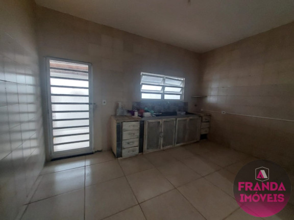 Imagem Casa com 2 Quartos para Alugar, 50 m² em Centro - Ubatuba Imagem Casa com 2 Quartos para Alugar, 50 m² em Centro - Ubatuba