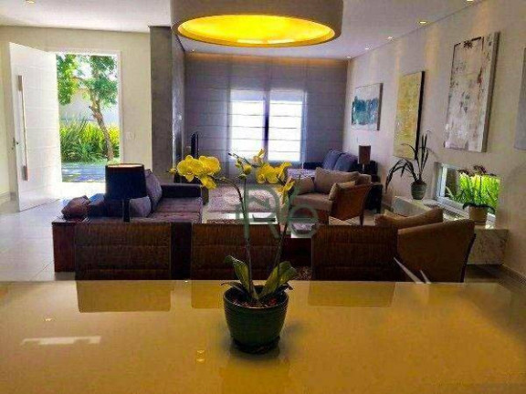 Imagem Casa com 4 Quartos à Venda, 370 m² em Golf Village - Carapicuíba Imagem Casa com 4 Quartos à Venda, 370 m² em Golf Village - Carapicuíba