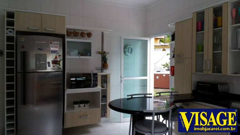 Imagem Casa com 3 Quartos à Venda, 330 m² em Vila Branca - Jacareí Imagem Casa com 3 Quartos à Venda, 330 m² em Vila Branca - Jacareí