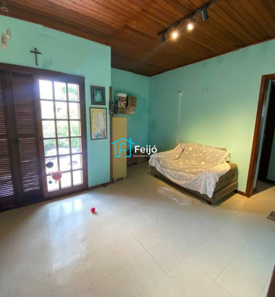 Imagem Casa com 4 Quartos à Venda, 300 m² em Restinga - Porto Alegre Imagem Casa com 4 Quartos à Venda, 300 m² em Restinga - Porto Alegre
