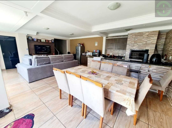 Imagem Casa com 6 Quartos à Venda, 250 m² em Contorno - Ponta Grossa Imagem Casa com 6 Quartos à Venda, 250 m² em Contorno - Ponta Grossa