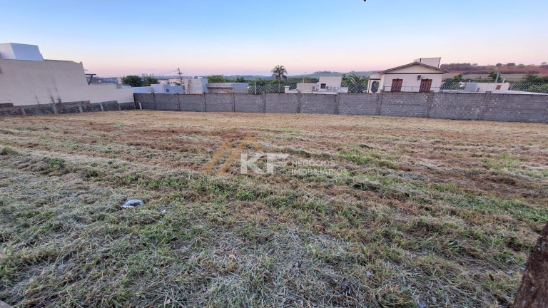 Terreno à Venda, 280 m² em Loteamento Santa Marta - Ribeirão Preto