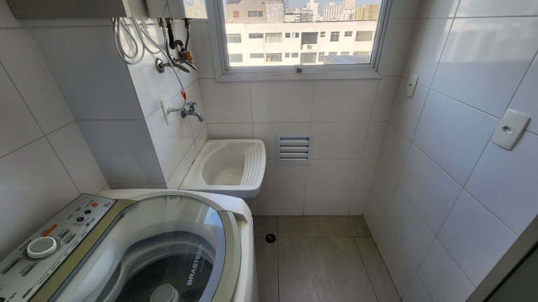 Imagem Apartamento com 2 Quartos à Venda, 72 m² em Gonzaga - Santos