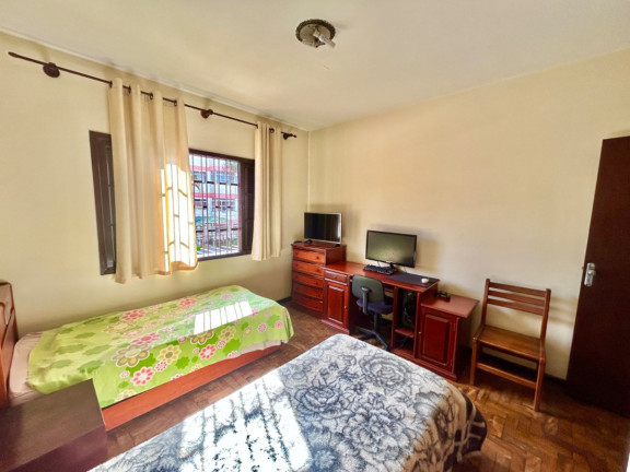 Imagem Casa com 2 Quartos à Venda, 136 m² em Jardim Regis - São Paulo