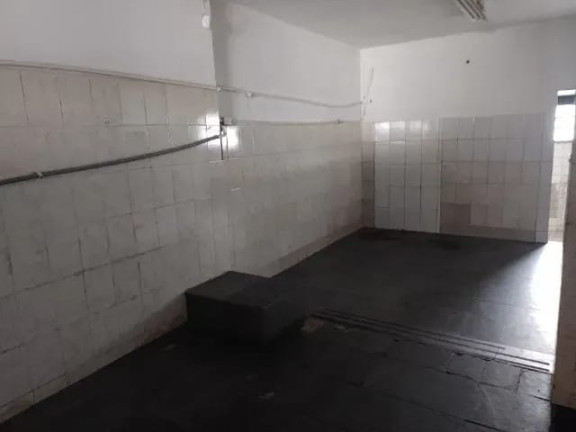 Imóvel Comercial à Venda, 150 m² em Santana - Pindamonhangaba