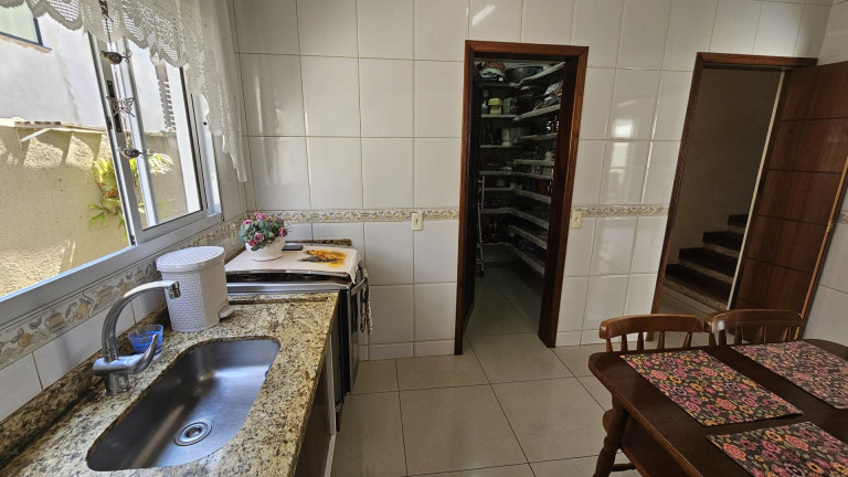 Imagem Sobrado com 5 Quartos à Venda, 202 m² em Botujuru - Mogi Das Cruzes Imagem Sobrado com 5 Quartos à Venda, 202 m² em Botujuru - Mogi Das Cruzes