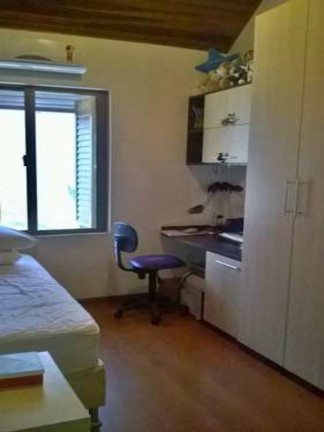 Imagem Sobrado com 3 Quartos à Venda, 98 m² em Jardim Itu Sabará - Porto Alegre Imagem Sobrado com 3 Quartos à Venda, 98 m² em Jardim Itu Sabará - Porto Alegre