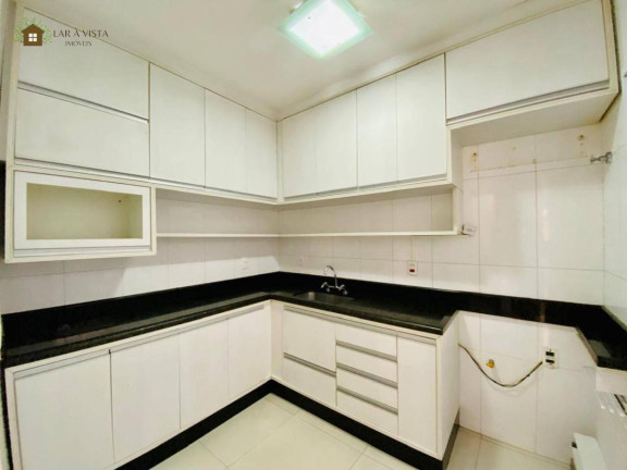 Imagem Casa de Condomínio com 3 Quartos à Venda, 117 m²