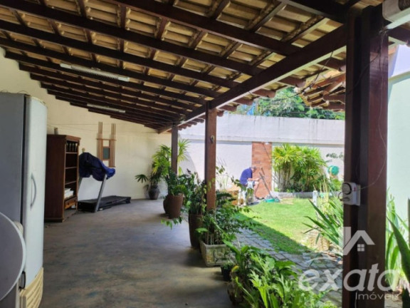 Imagem Sobrado com 5 Quartos à Venda, 425 m² em Manguinhos - Serra