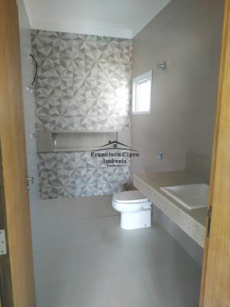 Imagem Sobrado com 3 Quartos à Venda, 256 m² em Village Mantiqueira - Guaratinguetá