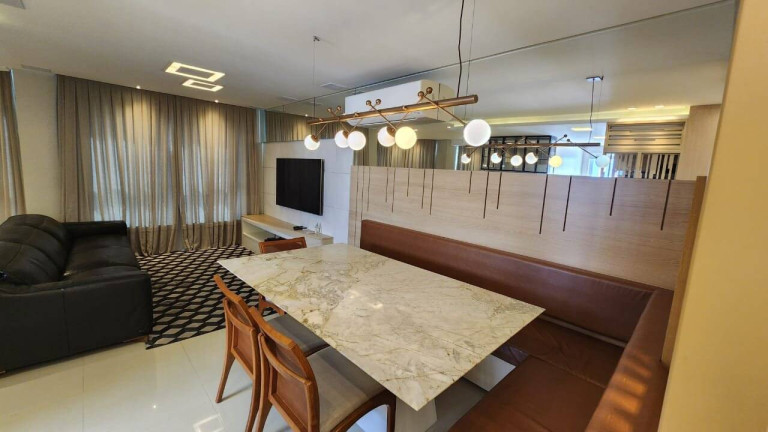 Imagem Apartamento com 3 Quartos à Venda, 136 m² em Barra Norte - Balneário Camboriú Imagem Apartamento com 3 Quartos à Venda, 136 m² em Barra Norte - Balneário Camboriú