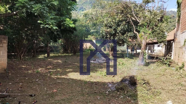 Terreno à Venda, 2.292 m² em Santa Rosa - Itajubá
