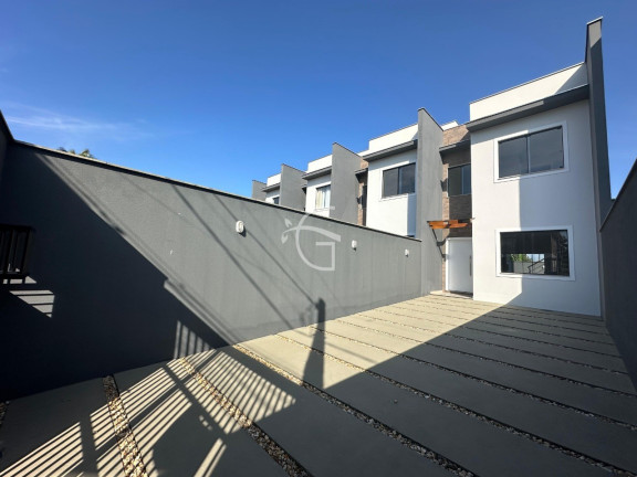 Imagem Casa com 3 Quartos à Venda,  em Bom Retiro - Joinville