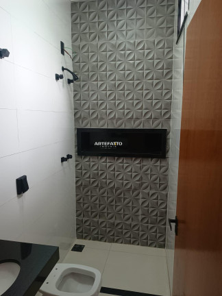 Imagem Casa com 3 Quartos à Venda, 200 m²