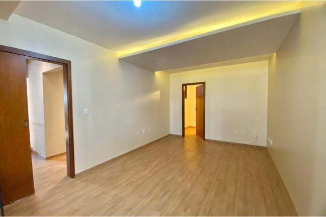 Imagem Casa com 4 Quartos à Venda, 284 m² em Higienópolis - Porto Alegre Imagem Casa com 4 Quartos à Venda, 284 m² em Higienópolis - Porto Alegre