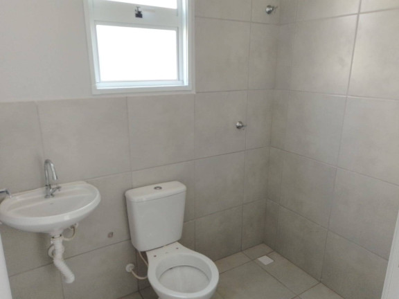 Imagem Casa com 2 Quartos para Alugar, em Arapongas Imagem Casa com 2 Quartos para Alugar, em Arapongas