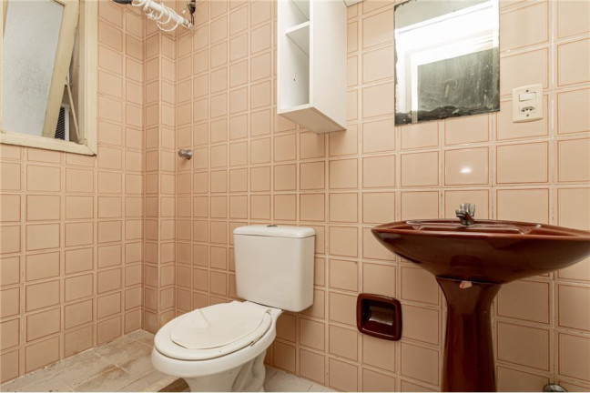 Imagem Apartamento com 1 Quarto à Venda, 68 m² em Centro Histórico - Porto Alegre Imagem Apartamento com 1 Quarto à Venda, 68 m² em Centro Histórico - Porto Alegre