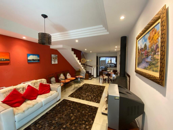 Imagem Casa com 3 Quartos à Venda, 125 m² em Quebra Frascos - Teresópolis Imagem Casa com 3 Quartos à Venda, 125 m² em Quebra Frascos - Teresópolis