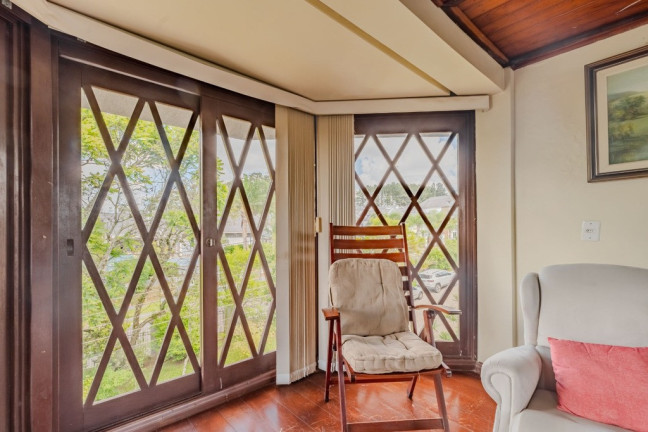 Imagem Casa com 3 Quartos à Venda, 385 m² em Agronomia - Porto Alegre