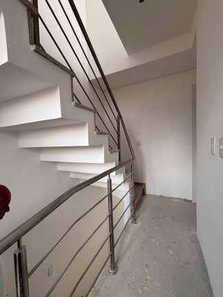 Imagem Casa com 3 Quartos à Venda, 162 m² em Uberaba - Curitiba