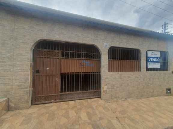 Casa com 3 Quartos à Venda, 90 m² em Centro - Cidade Ocidental