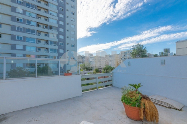 Imagem Imóvel com 2 Quartos à Venda, 118 m² em Jardim Botânico - Porto Alegre Imagem Imóvel com 2 Quartos à Venda, 118 m² em Jardim Botânico - Porto Alegre