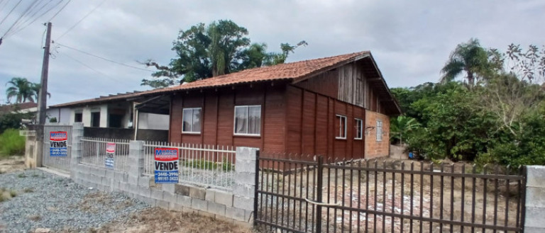 Imagem Casa com 3 Quartos à Venda, 50 m² em Costeira - Balneário Barra Do Sul Imagem Casa com 3 Quartos à Venda, 50 m² em Costeira - Balneário Barra Do Sul