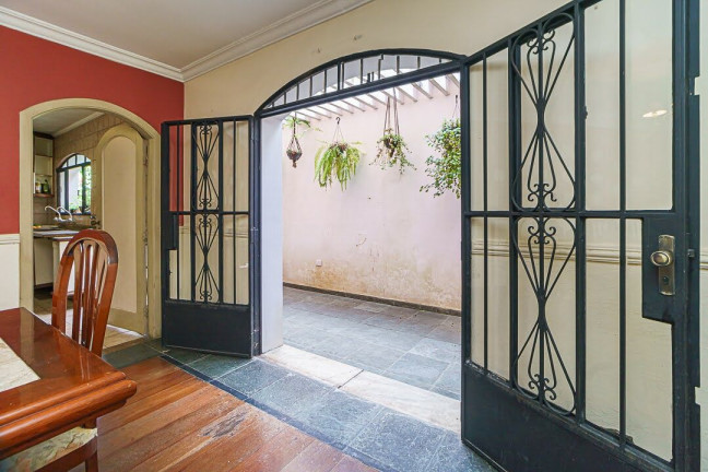 Imagem Casa com 5 Quartos à Venda, 264 m² em Jardim Marajoara - São Paulo Imagem Casa com 5 Quartos à Venda, 264 m² em Jardim Marajoara - São Paulo