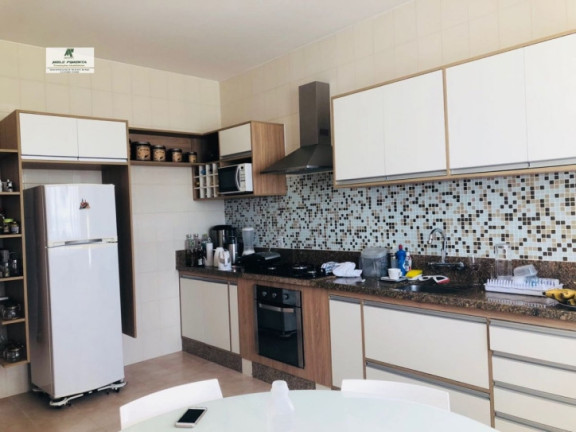 Imagem Chácara com 4 Quartos à Venda, 7.200 m² em Caetê - São Roque Imagem Chácara com 4 Quartos à Venda, 7.200 m² em Caetê - São Roque